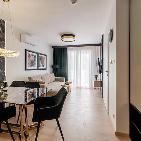 Perlowa Apartament Kolobrzeg Exterior photo